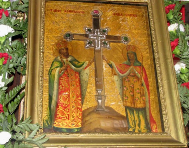 01 The icon of St. Constantine and St. Helen.