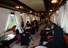 Переезд Иерархов на поезде в Киев