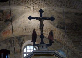 Старинный Крест в Монастыре