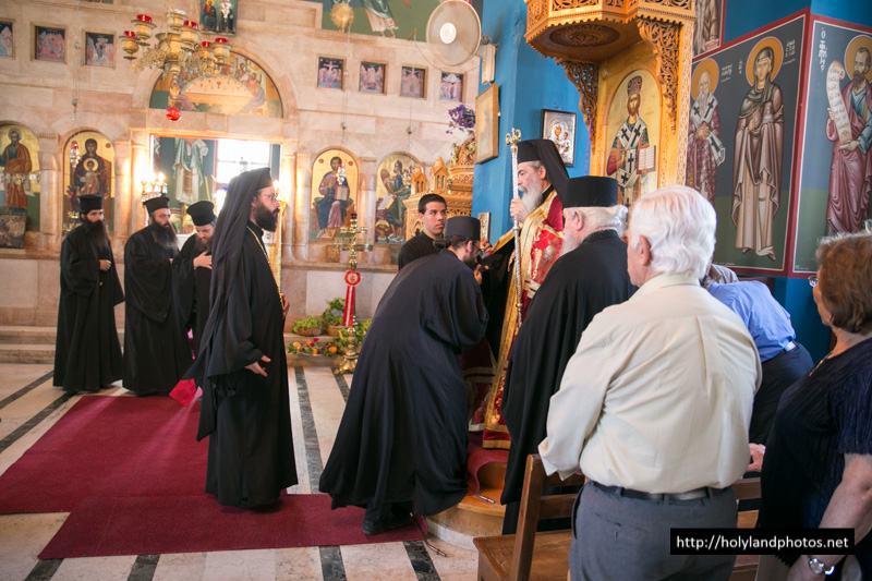 Блаженнейший Патриарх с сопровождением в монастыре пророка Елиссея