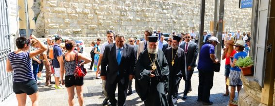01وزير الدفاع اليوناني يزور البطريركية الاورشليمية