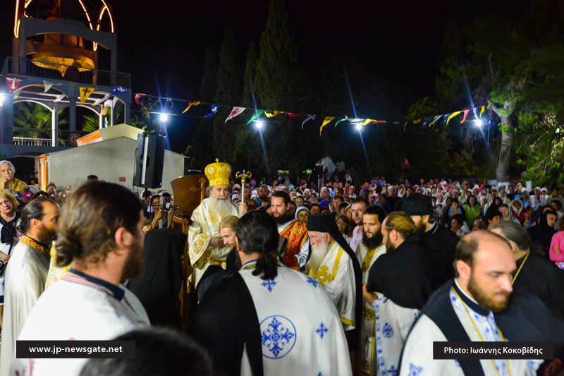 01ألاحتفال بعيد التجلي في البطريركية الاورشليمية