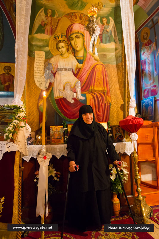 Настоятельница монахиня Харитина в храме