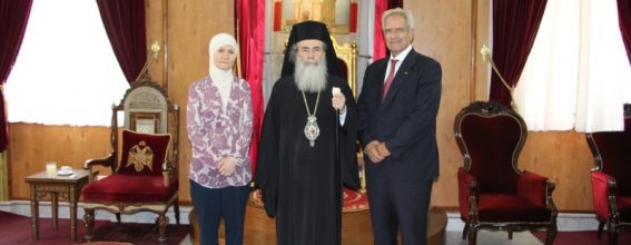السفير الفلسطيني في كندا يزور البطريركية