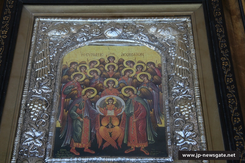 Icon depicting the gathering of the Bodiless Powers