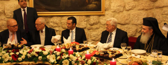 Блаженнейший Патриарх с Президентом Абу Мазеном во время ужина