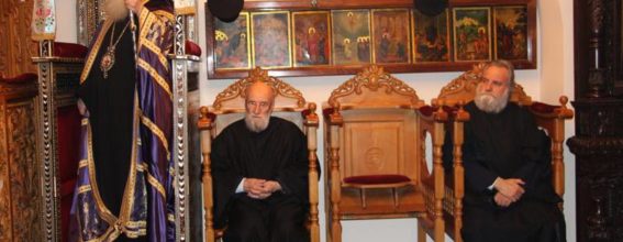 Блаженнейший Патриарх совершает Божественную литургию Преждеосвященных Даров