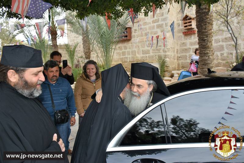Архиепископ прибывает в св. монастырь Святого Герасима