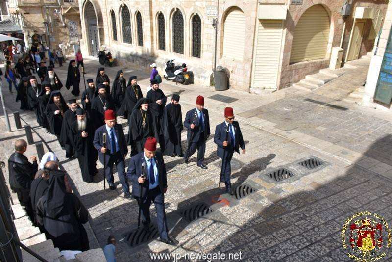 01أخوية القبر المقدس تزور الطوائف المسيحية في القدس بمناسبة عيد الفصح المجيد