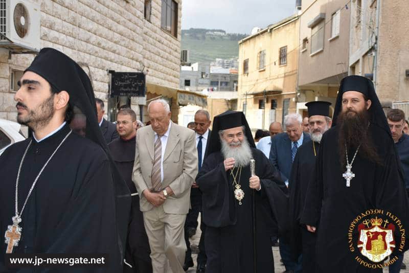 Прием Его Блаженства на улице греко-православного монастыря Каны