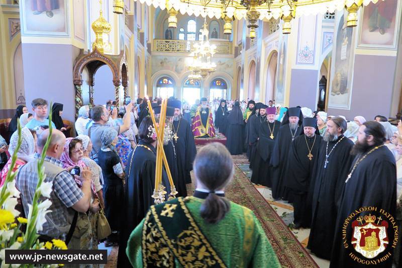 His Beatitude's welcome at the Russian Church