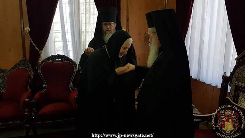 Новая настоятельница русского Елеонского монастыря принимает пожелания Его Блаженства