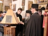 Părintele arhimandrit Evsevie și elevii Scolii Patriarhiei psalmodiind