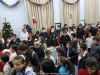 Prea Fericirea Sa oferă daruri elevilor Școlii Sf. Dimitrie