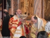 ÎPS Arhiepiscop Damaschin de Joppa la ieșirea cu Sfintele Daruri