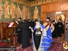 Preafericirea Sa intră ăn Biserica românească Sfântul Gheorghe, binecuvântând