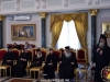 Arhiepiscopul vorbind despre sărbătoare în Sala de recepție a Patriarhiei