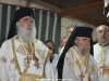 Împreună-slujitorii Preafericirii Sale, ÎPS Mitropolit de Bozra și ÎPS Arhiepiscop de Constantina