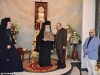 Onorabilul donator al Sfântului Mormânt, domnul Abu Aeta, oferind Preafericirii Sale o icoană veche
