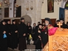 ÎPS Arhiepiscop de Gerassa binecuvântând la intrarea în Biserică