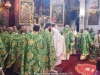 Îmbrățișarea frățească a preoților în Sfântul Altar
