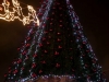 غبطة بطريرك المدينة المقدسة كيريوس كيريوس ثيوفيلوس الثالث يضيء شجرة الميلاد في البلدة القديمة في القدس
