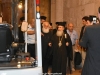 02-7مطارنة من الكنيسة اليونانية ألاورثوذكسية يطّلعون على مشروع إصلاح القبر المقدس