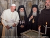 مقابلة غبطة البطريرك المسكوني وقداسة البابا في كنيسة القيامة المقدسة